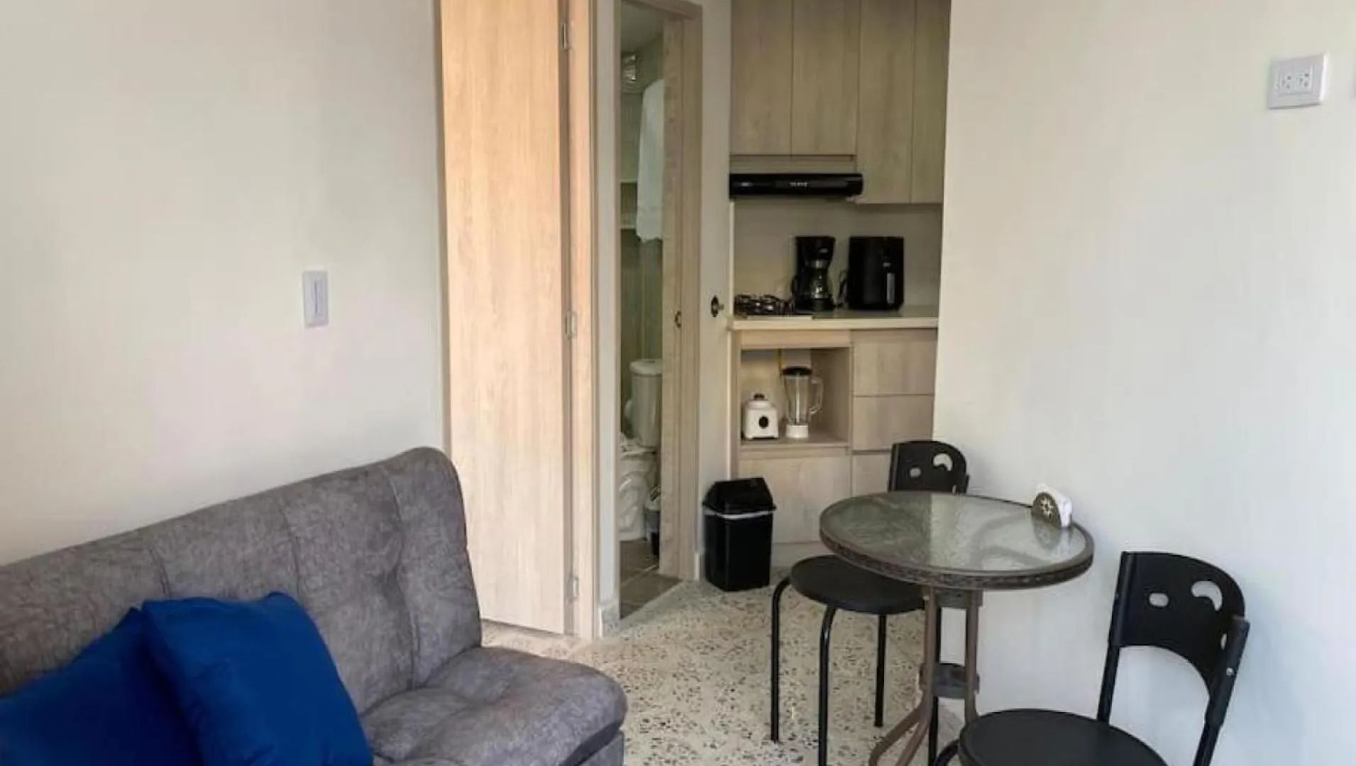 Loft Centrico En Medellin Plaza Mayor Y Parking 309