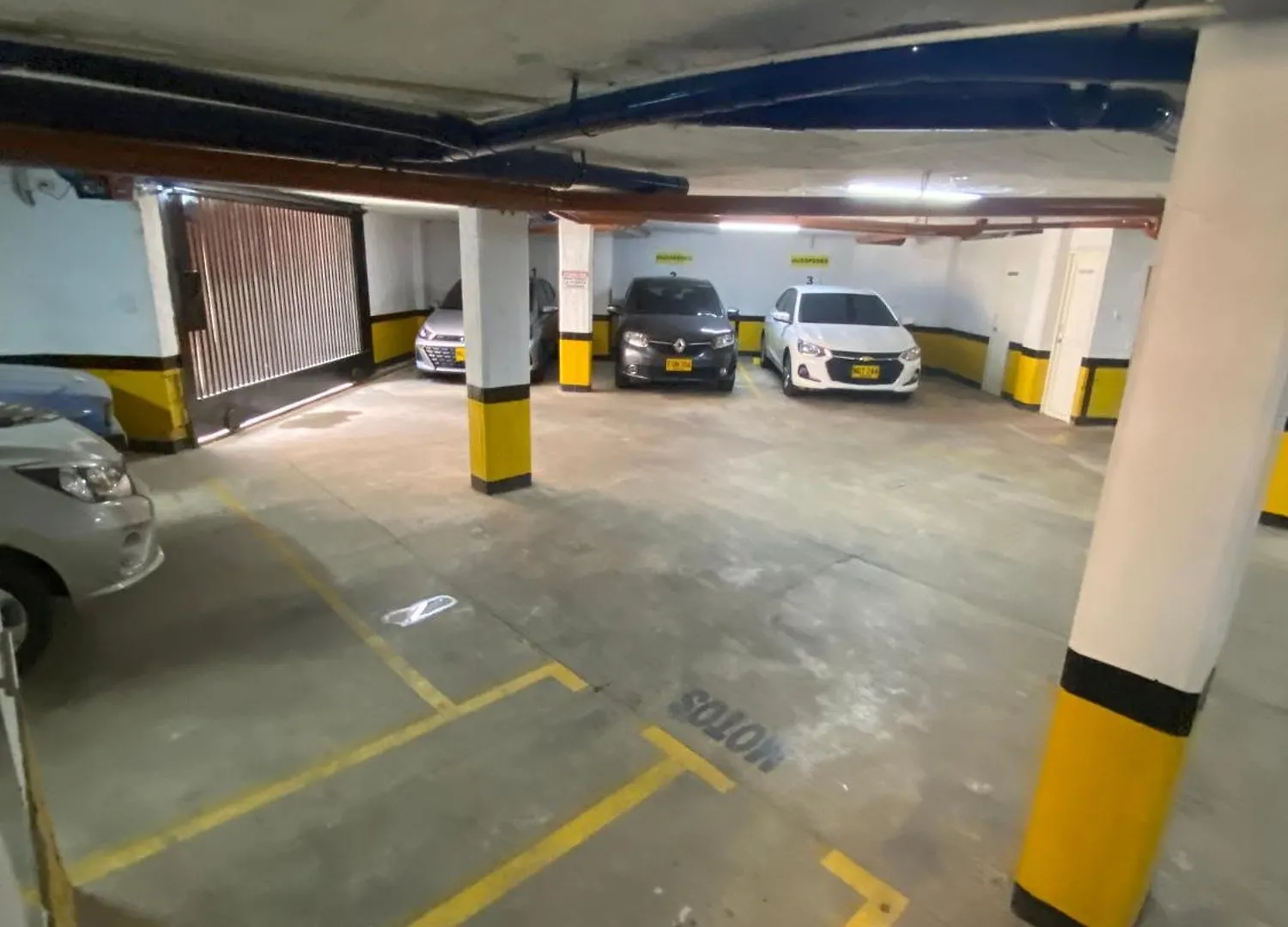 Loft Centrico En Medellin Plaza Mayor Y Parking 309 0*,